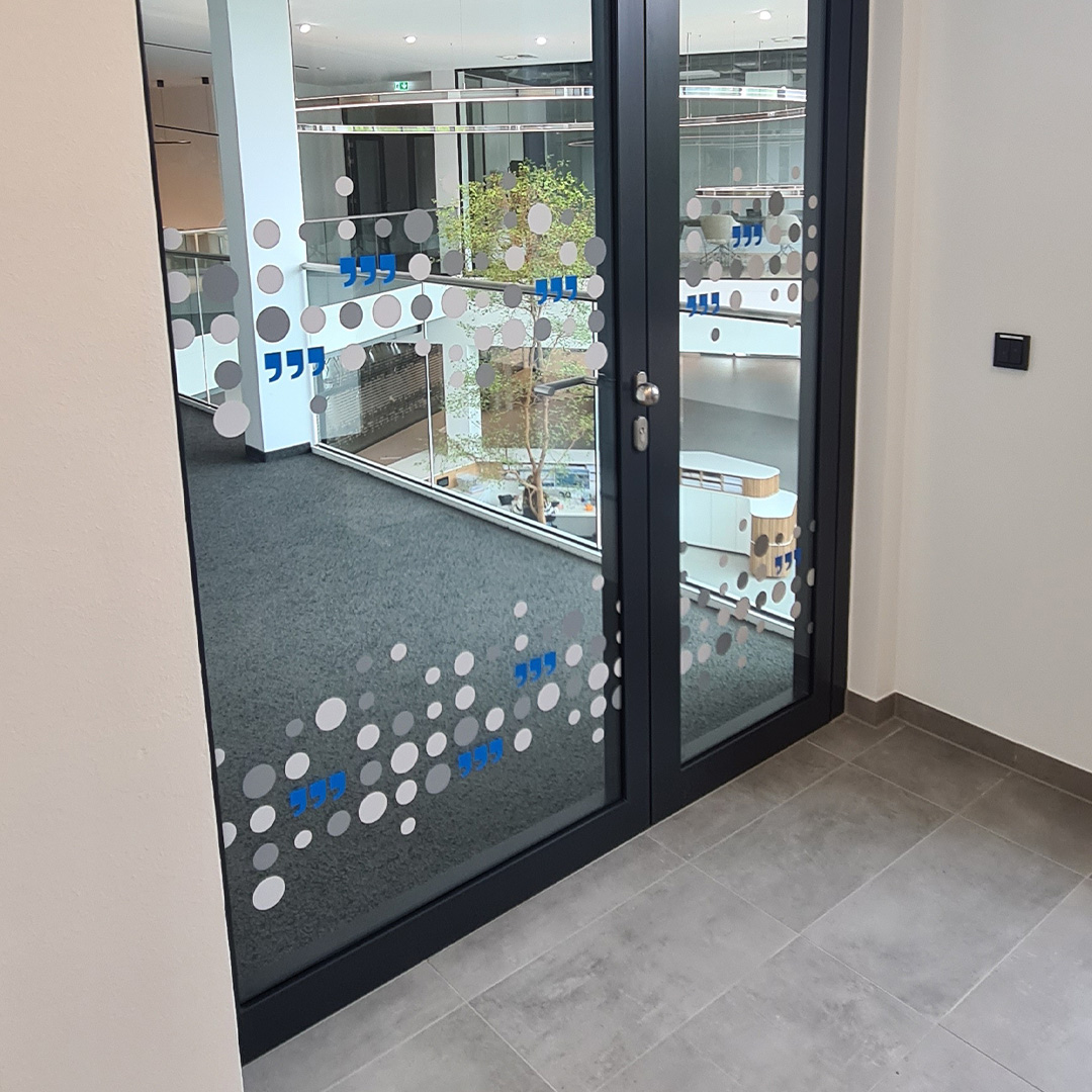 Dahlhausen Köln Glasflächen Branding